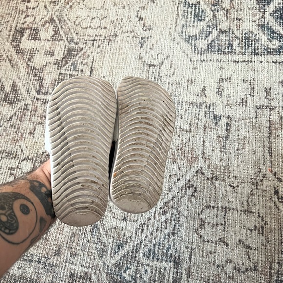 NIKE slides 11C - Picture 2 of 3